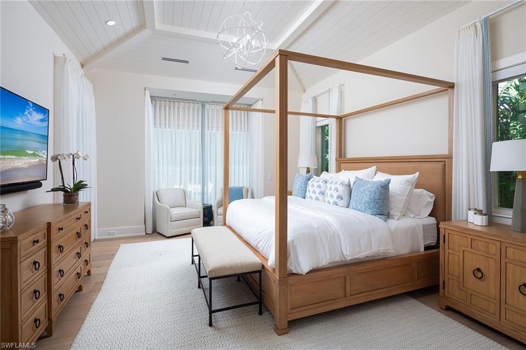 OLDE NAPLES - Residential