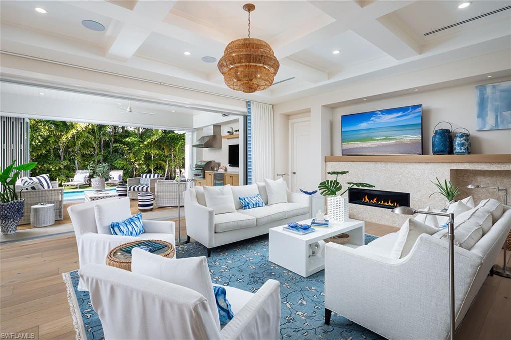 OLDE NAPLES - Residential