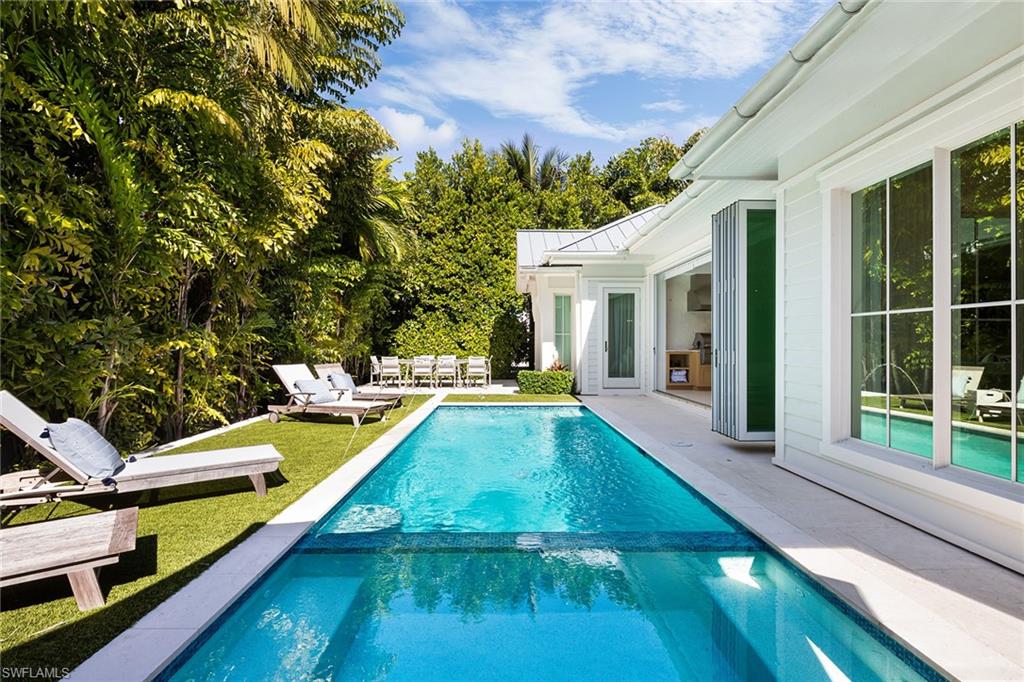 OLDE NAPLES - Residential