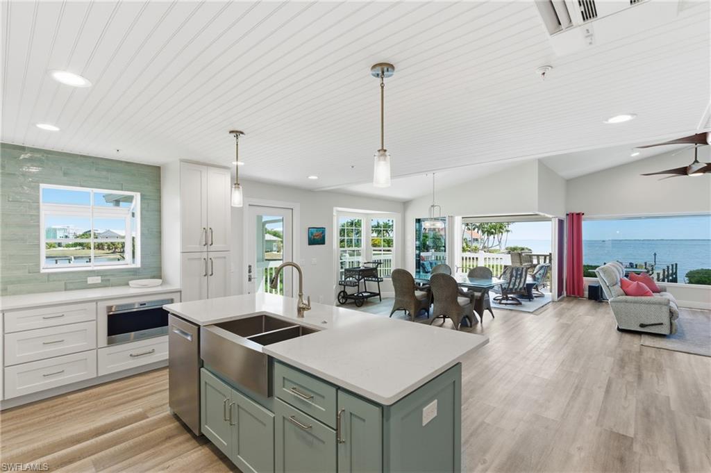 ST JAMES PLACE - Residential