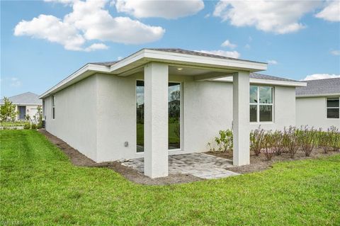 A home in PUNTA GORDA