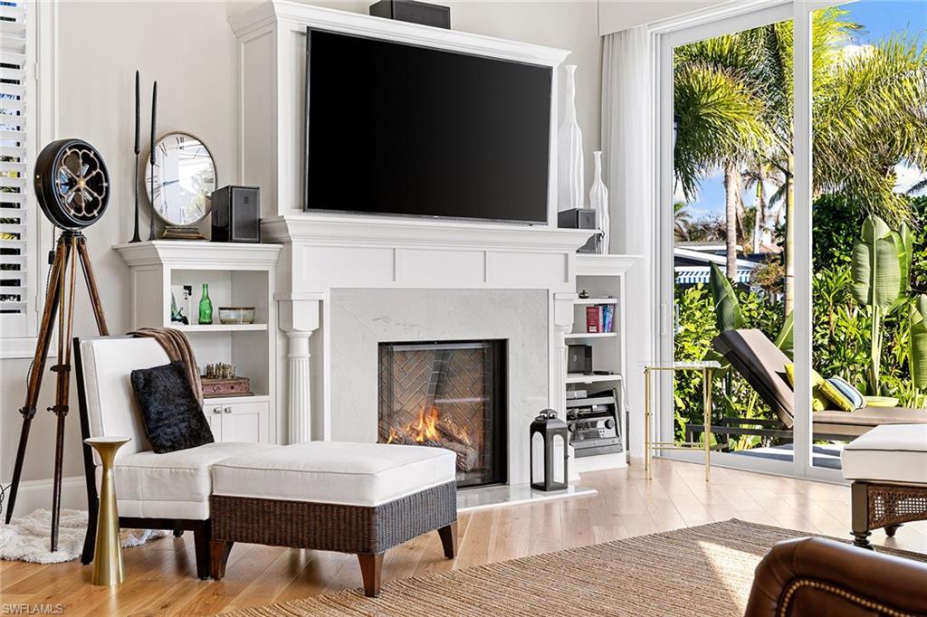 ROYAL HARBOR - Residential