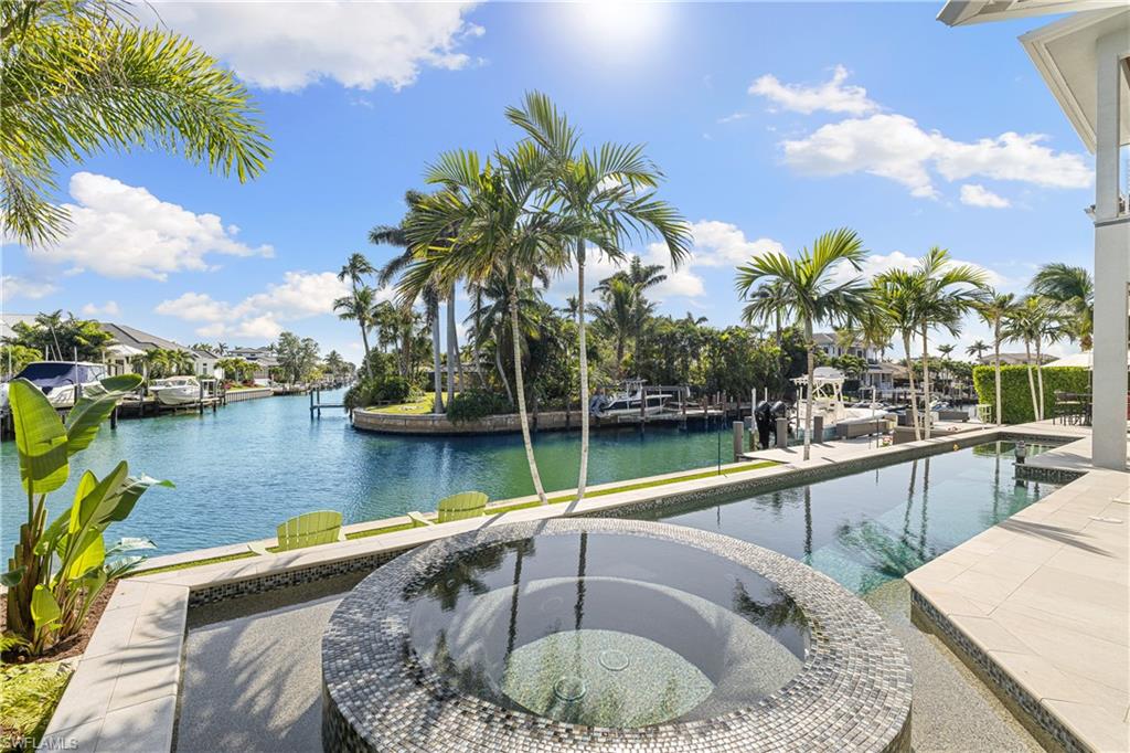 ROYAL HARBOR - Residential