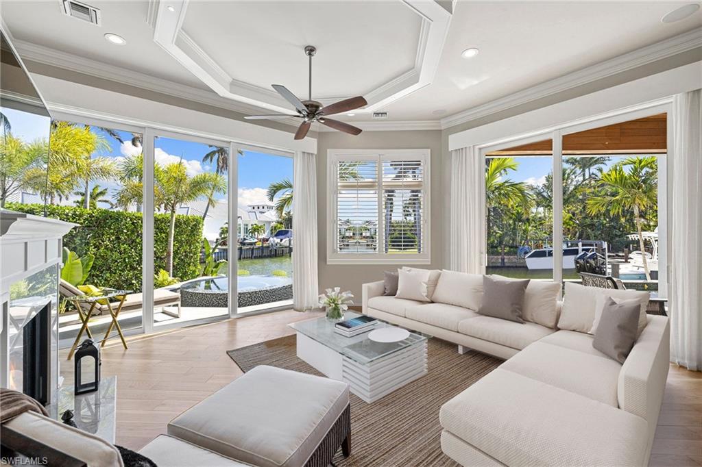 ROYAL HARBOR - Residential