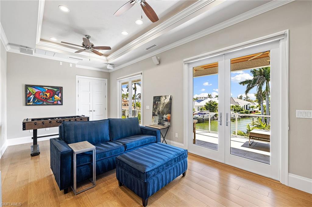 ROYAL HARBOR - Residential