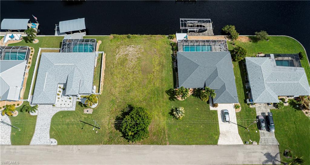 CAPE CORAL - Land