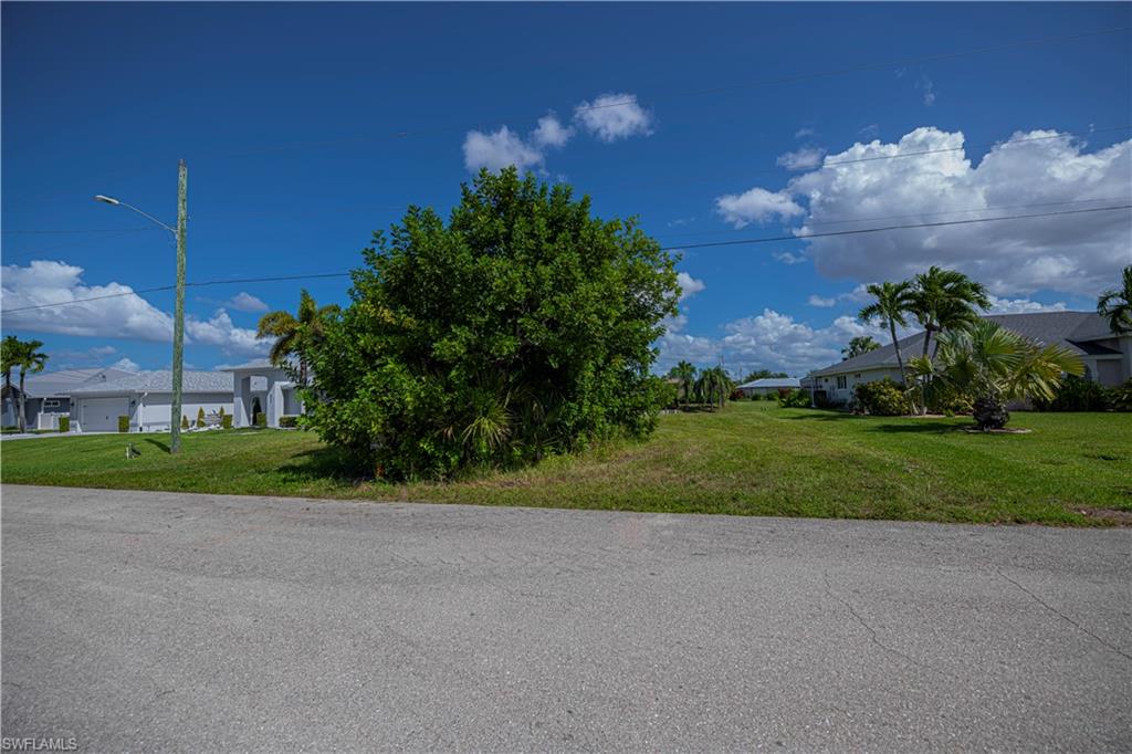 CAPE CORAL - Land