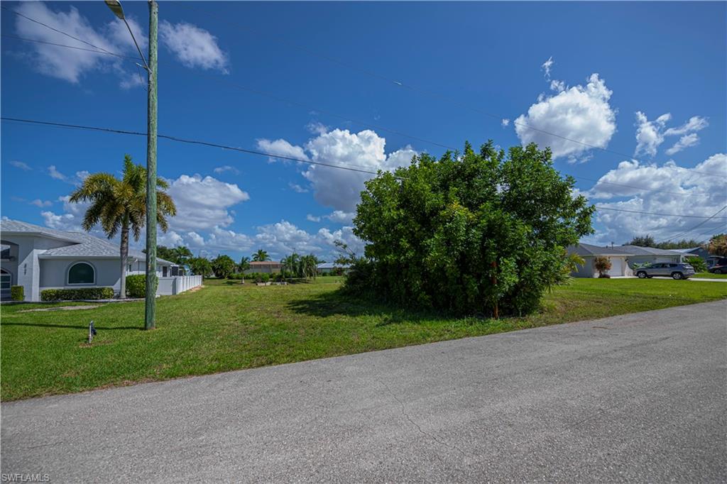 CAPE CORAL - Land