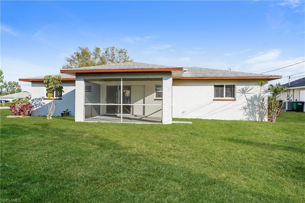 CAPE CORAL - Residential