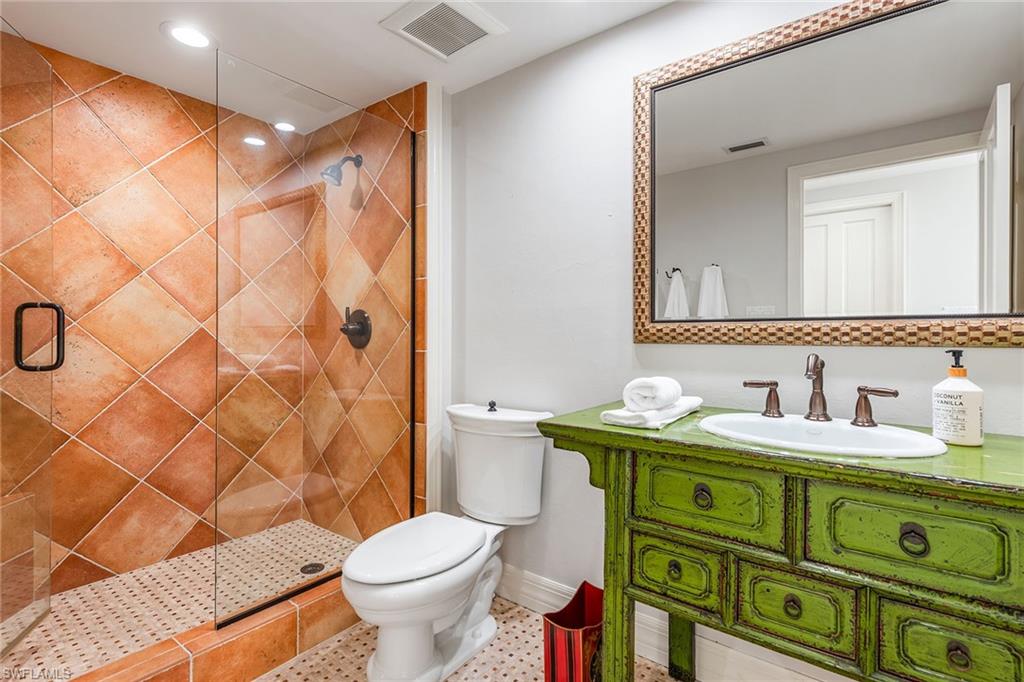 CARLYSLE AT BAY COLONY - Residential