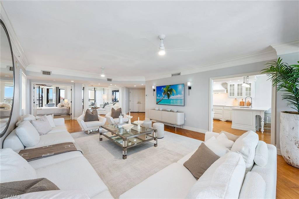 CARLYSLE AT BAY COLONY - Residential