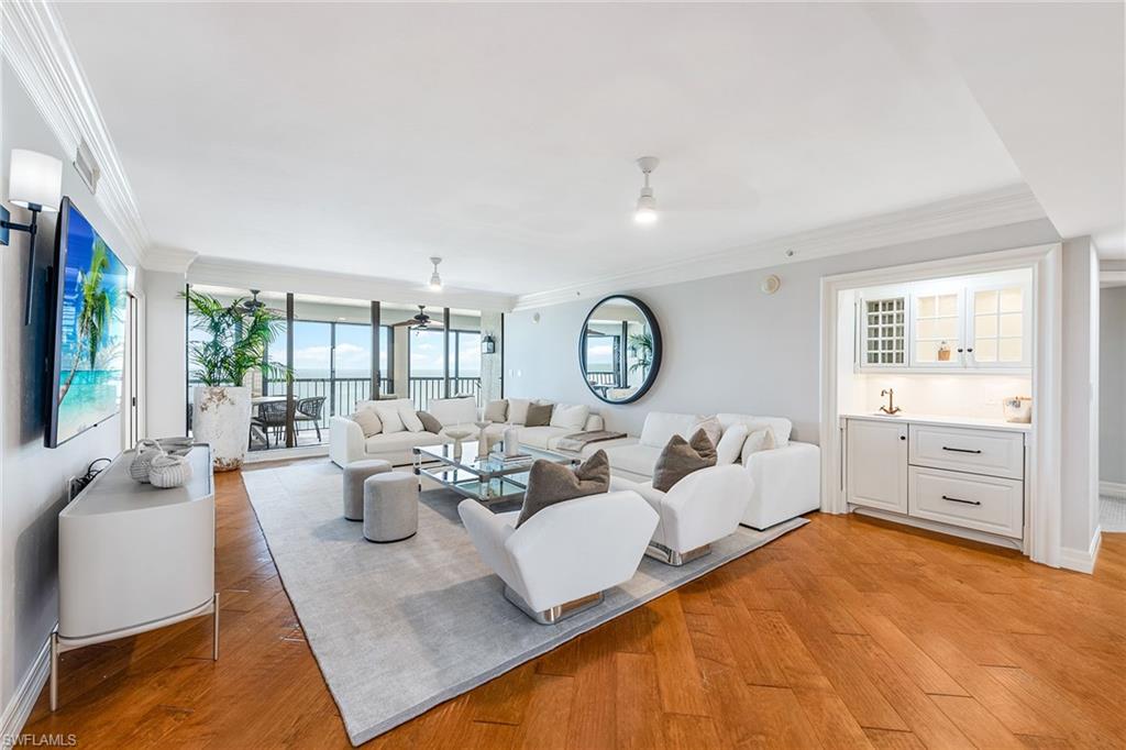 CARLYSLE AT BAY COLONY - Residential