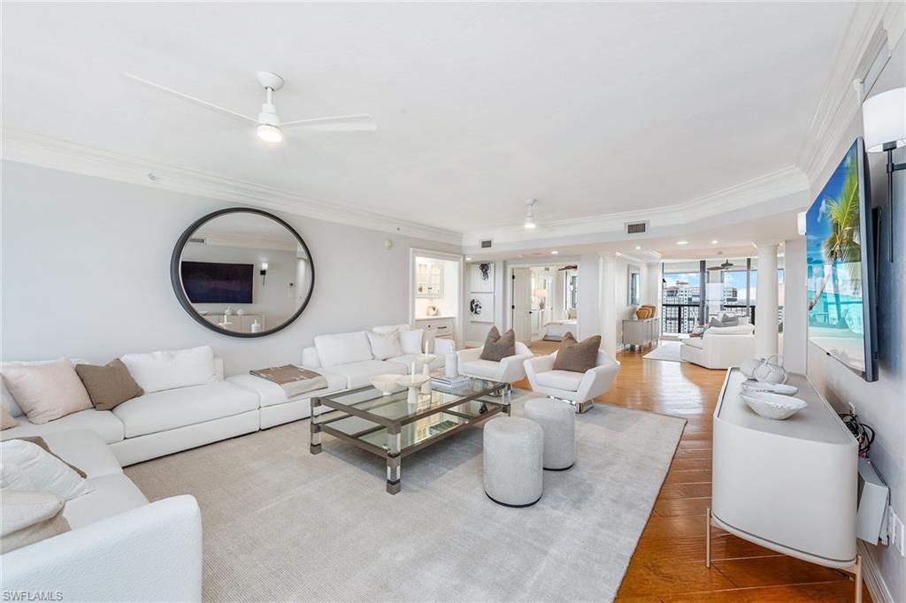 CARLYSLE AT BAY COLONY - Residential