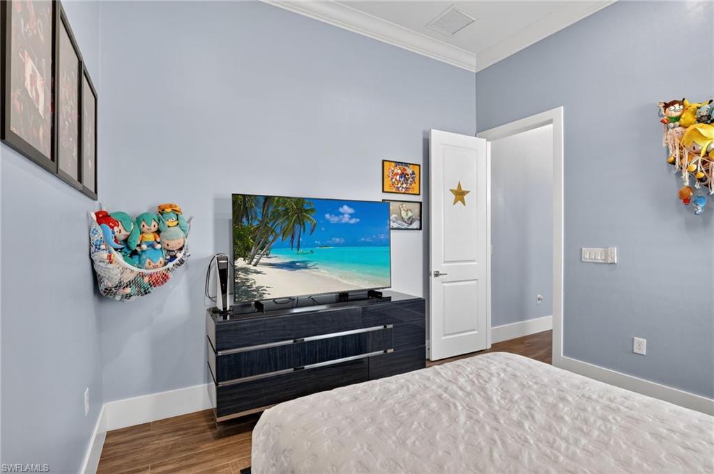 CORKSCREW ESTATES - Residential