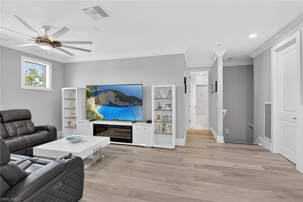 CORKSCREW ESTATES - Residential