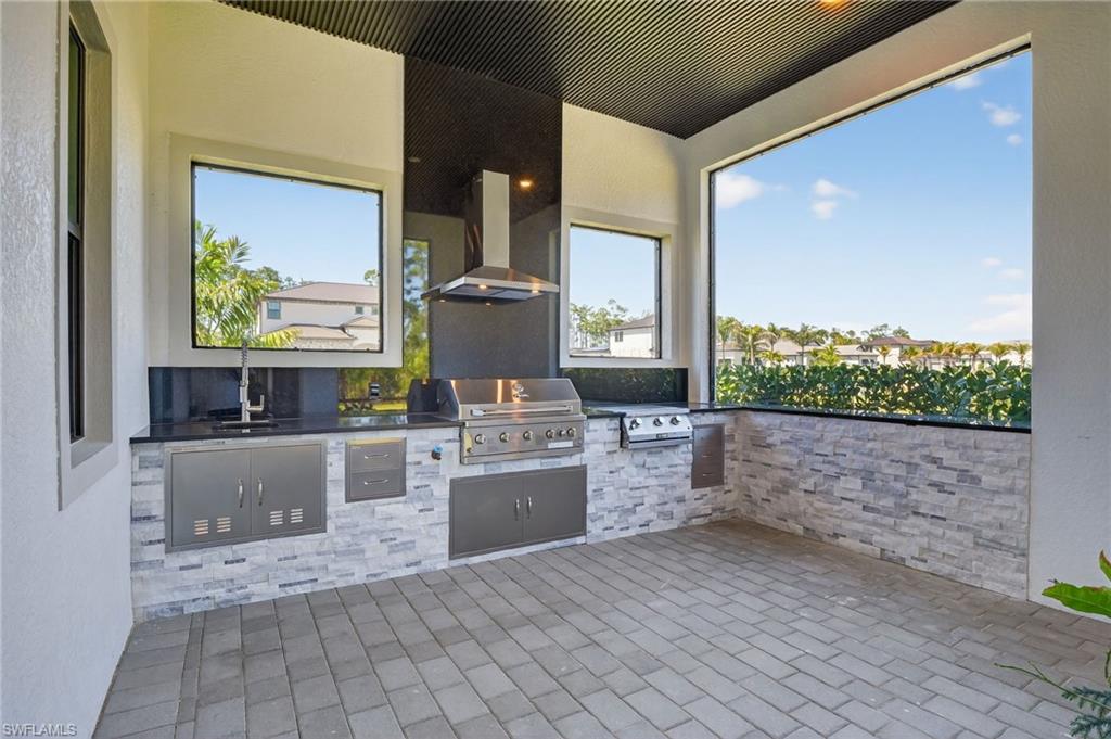 CORKSCREW ESTATES - Residential