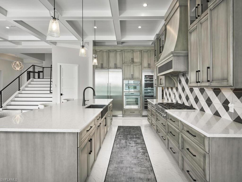 MARCO ISLAND - Residential