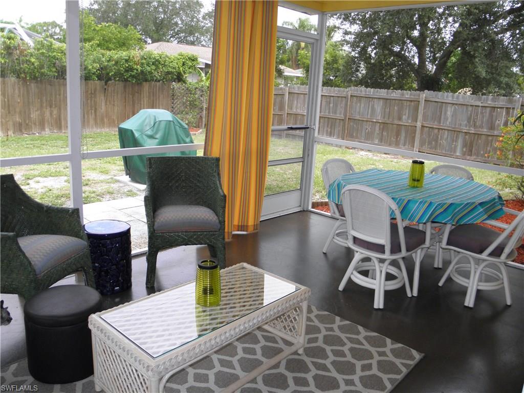 SAN CARLOS PARK - Residential