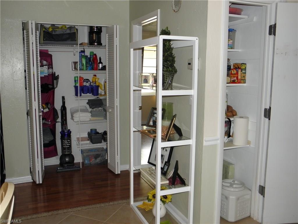 SAN CARLOS PARK - Residential