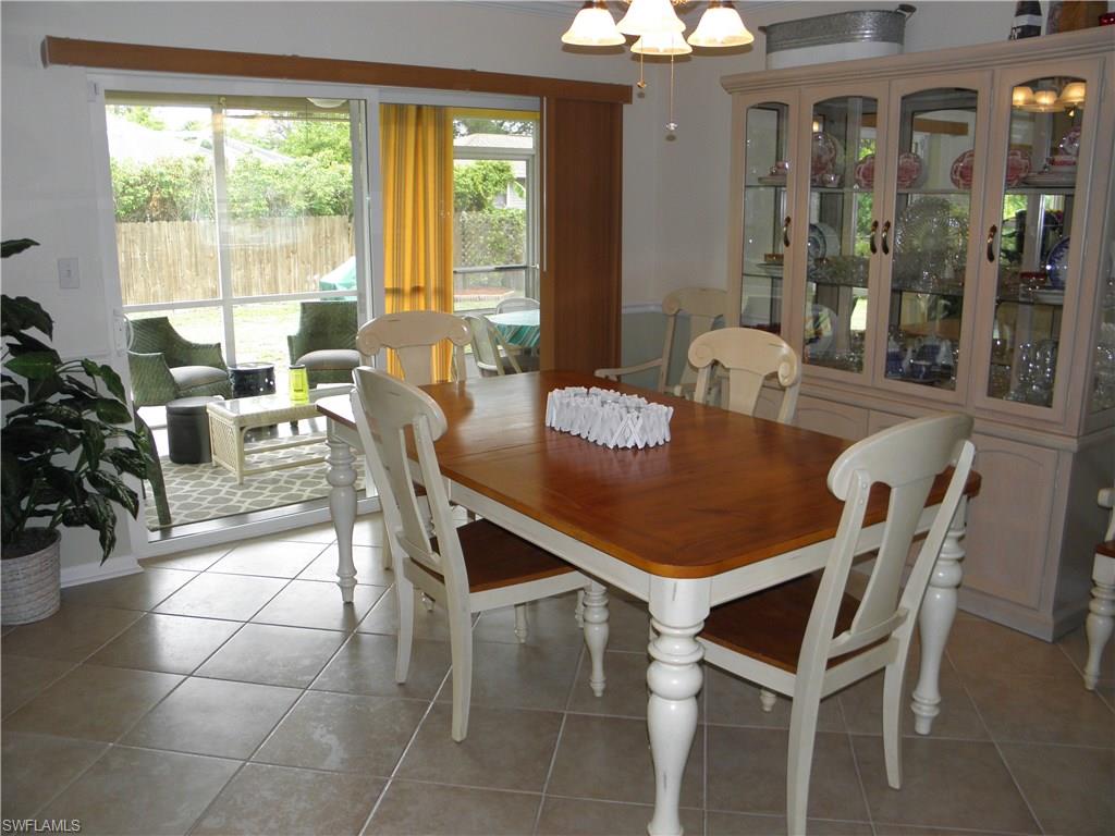 SAN CARLOS PARK - Residential