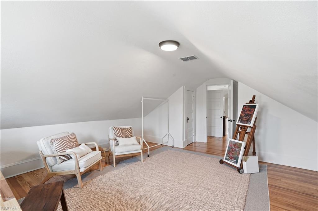 VALENCIA TERRACE - Residential