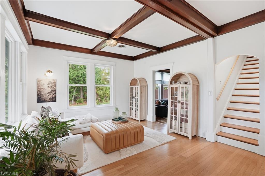 VALENCIA TERRACE - Residential