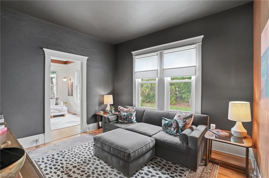 VALENCIA TERRACE - Residential