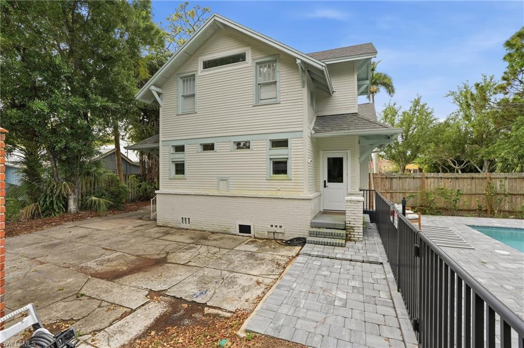 VALENCIA TERRACE - Residential