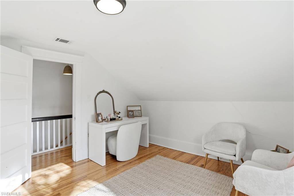 VALENCIA TERRACE - Residential