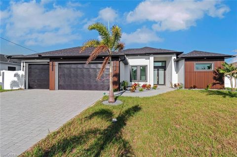 1040 NE 11th AVE CAPE CORAL FL 33909