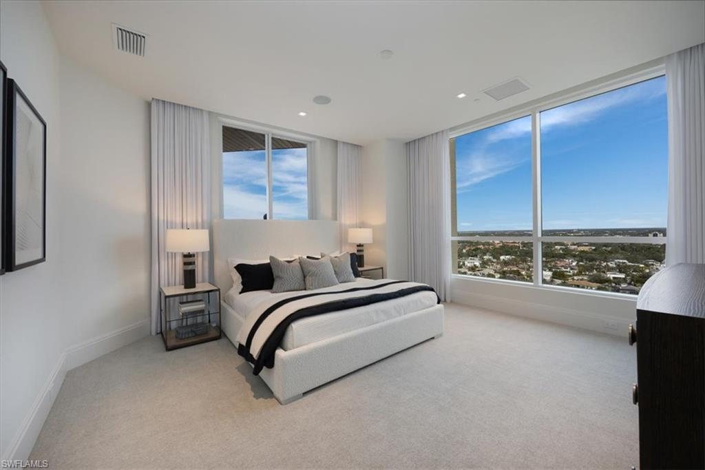 SEASONS AT NAPLES CAY - Residential