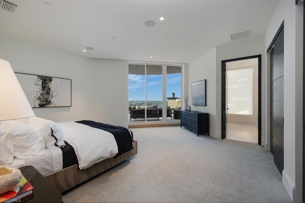 SEASONS AT NAPLES CAY - Residential