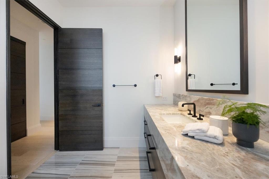 SEASONS AT NAPLES CAY - Residential