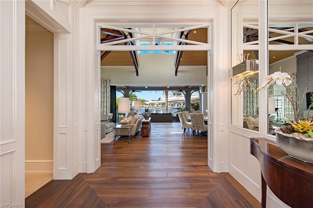 AQUALANE SHORES - Residential