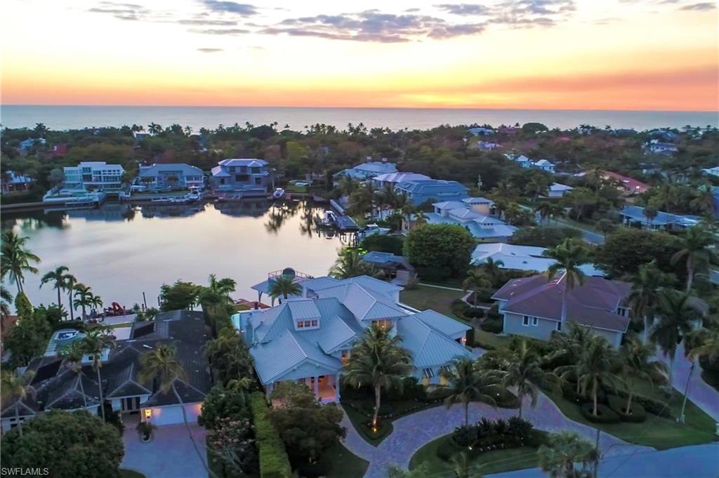 AQUALANE SHORES - Residential