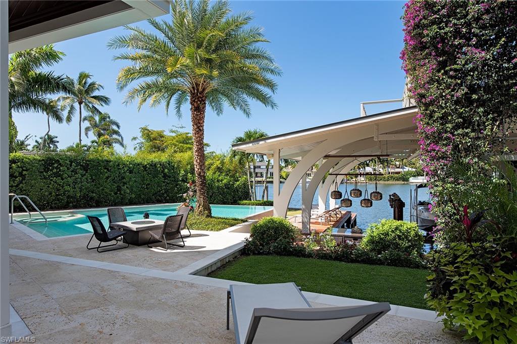 AQUALANE SHORES - Residential