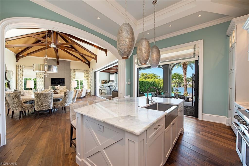 AQUALANE SHORES - Residential