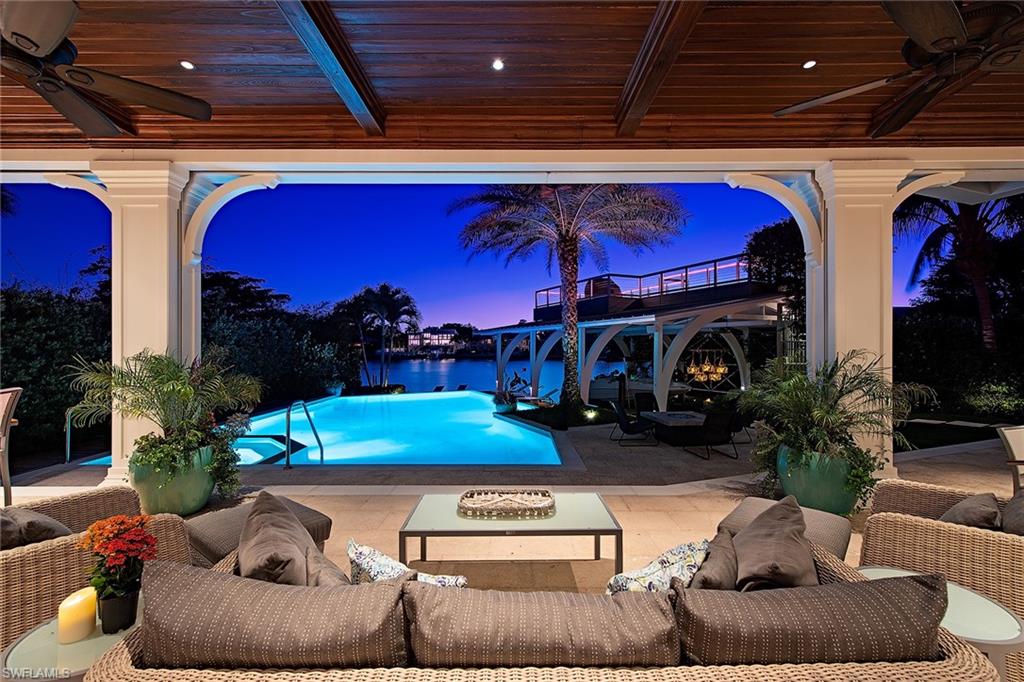 AQUALANE SHORES - Residential