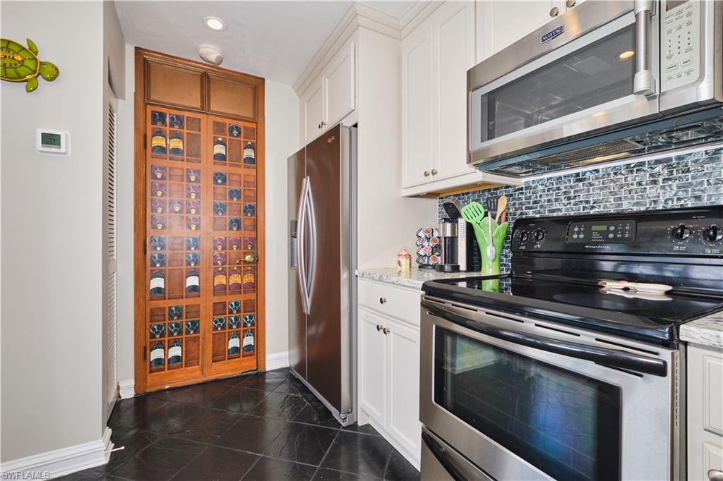 CROOKED POND - Residential