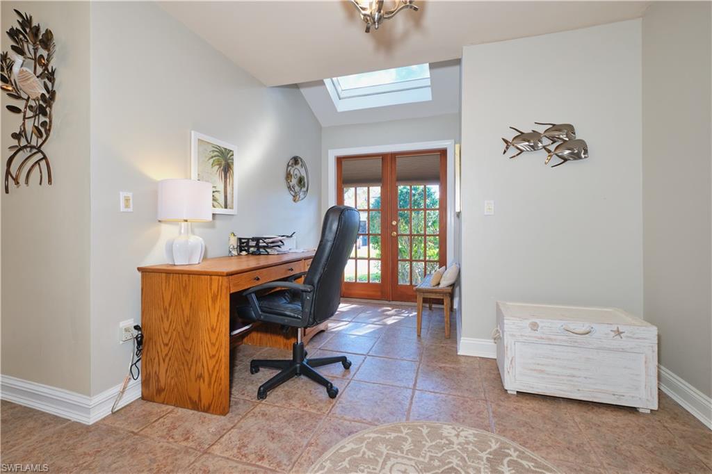 CROOKED POND - Residential