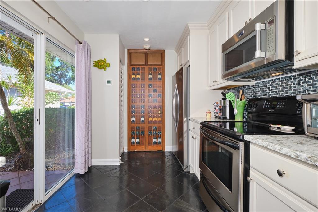 CROOKED POND - Residential