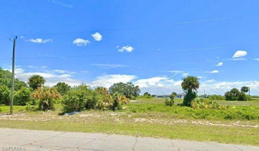 Build your custom dream home on this privately situated LaBelle lot. Residents love LaBelle for its quiet lifestyle, friendly community, and convenient access to Fort Myers, nature trails, and the Caloosahatchee River. A perfect setting for those seeking privacy, affordability, and long-term value.