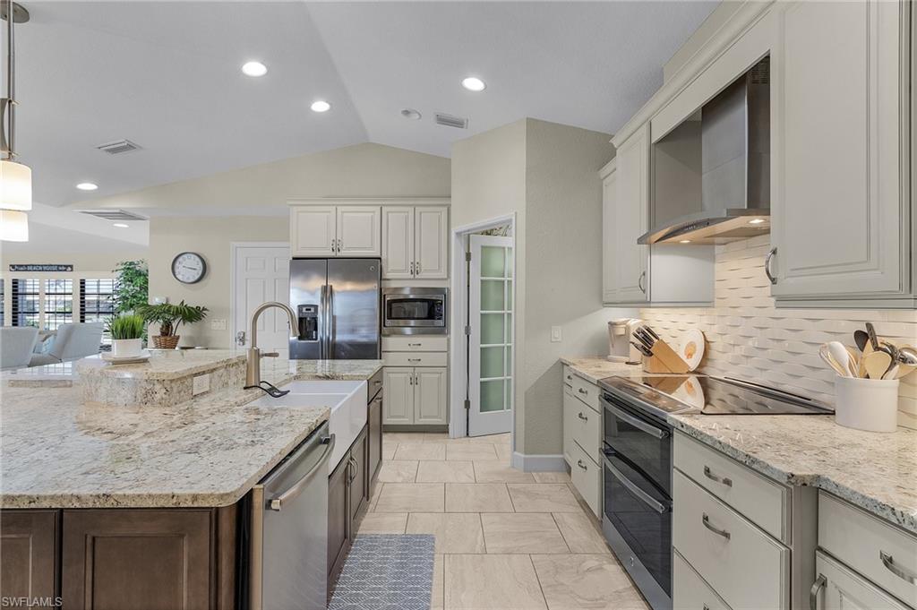 PUNTA GORDA ISLES - Residential