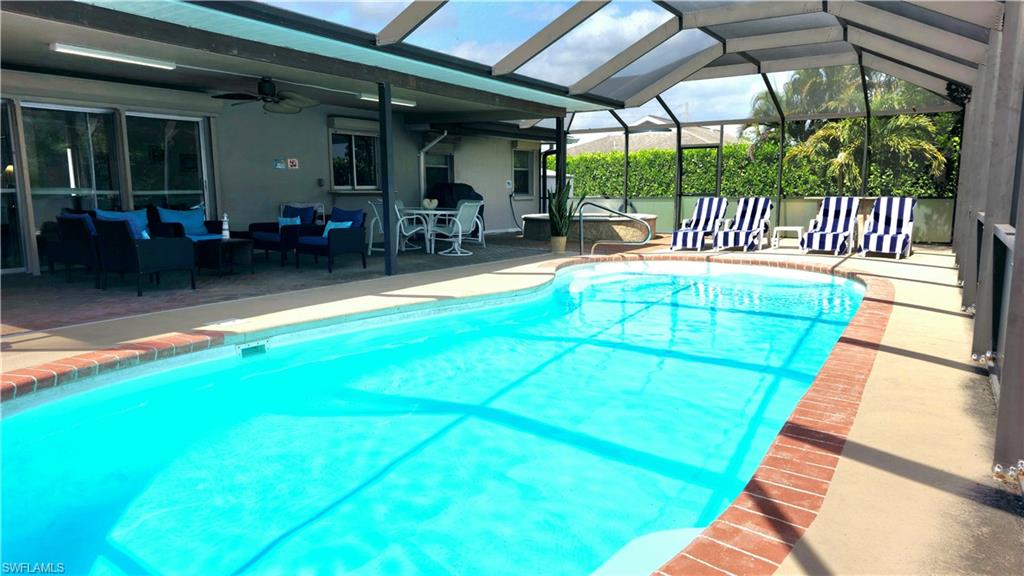 SAN CARLOS PARK - Residential