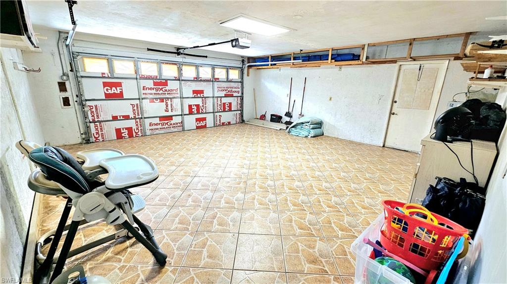 SAN CARLOS PARK - Residential