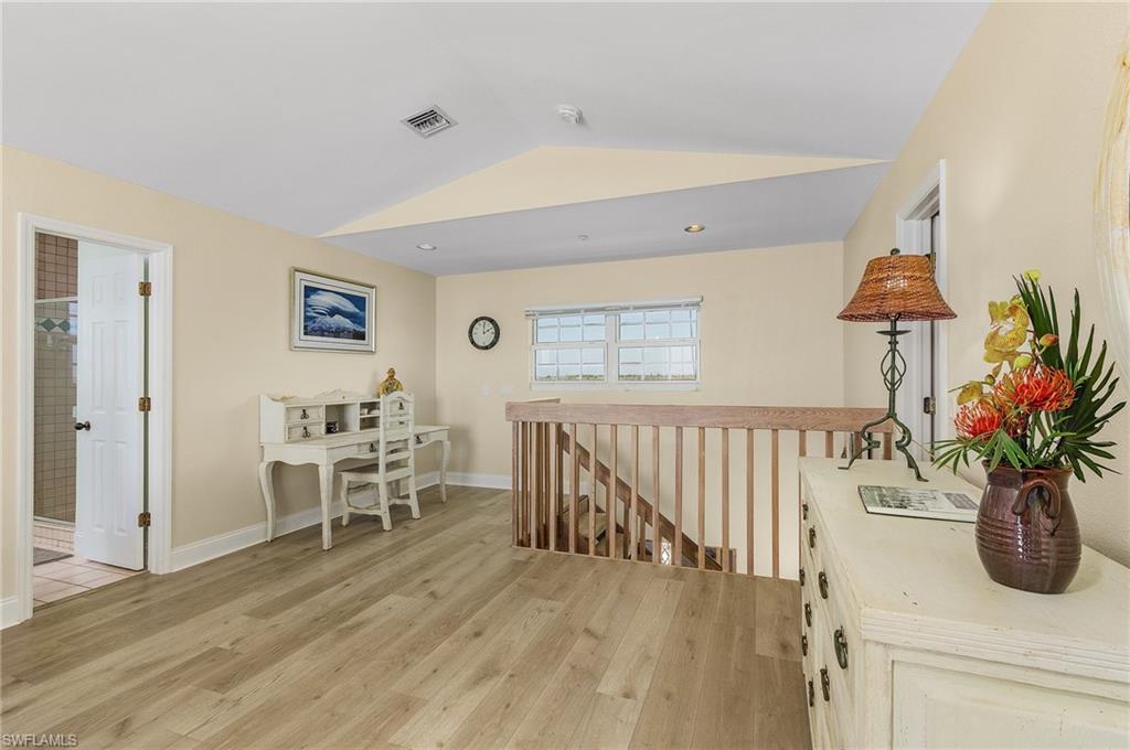 GALT ISLAND SHORES - Residential