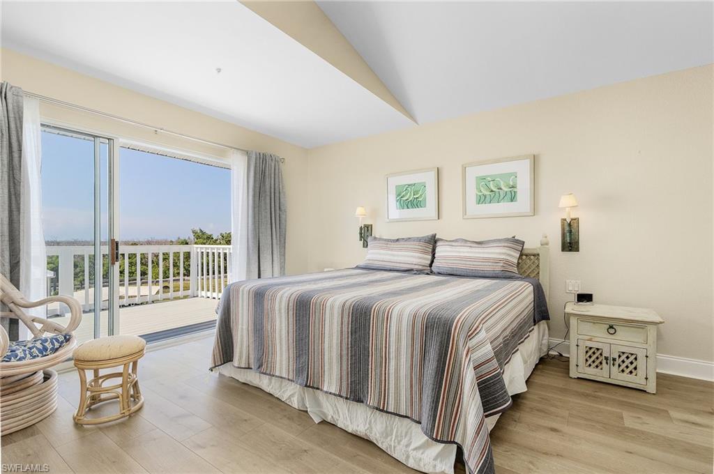 GALT ISLAND SHORES - Residential