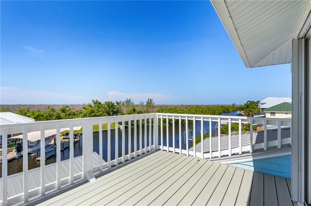 GALT ISLAND SHORES - Residential