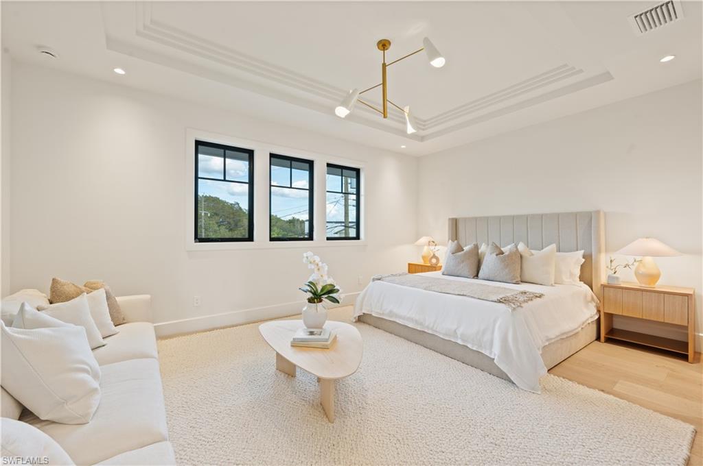 LAKE PARK - Residential