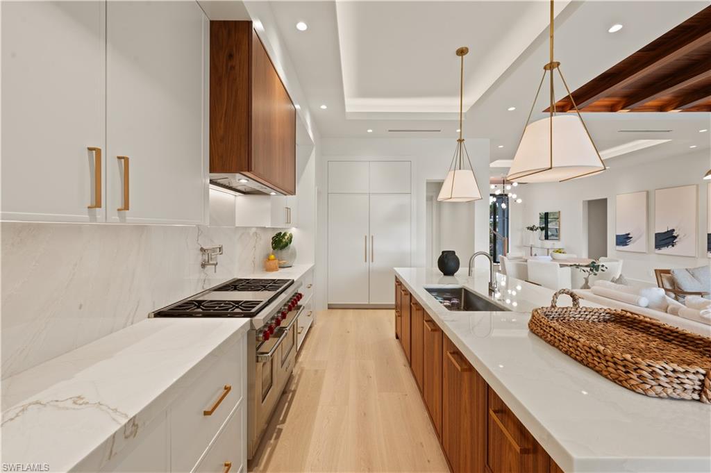 LAKE PARK - Residential